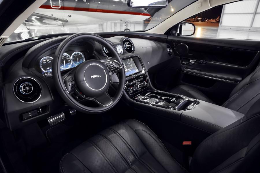  Jaguar XJ Ultimate 2012 года  (фото 33 из 54)